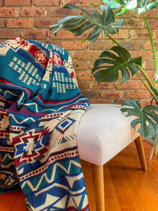 La Cruz Azul Blanket