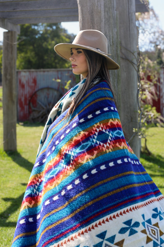Solstice Azul Blanket