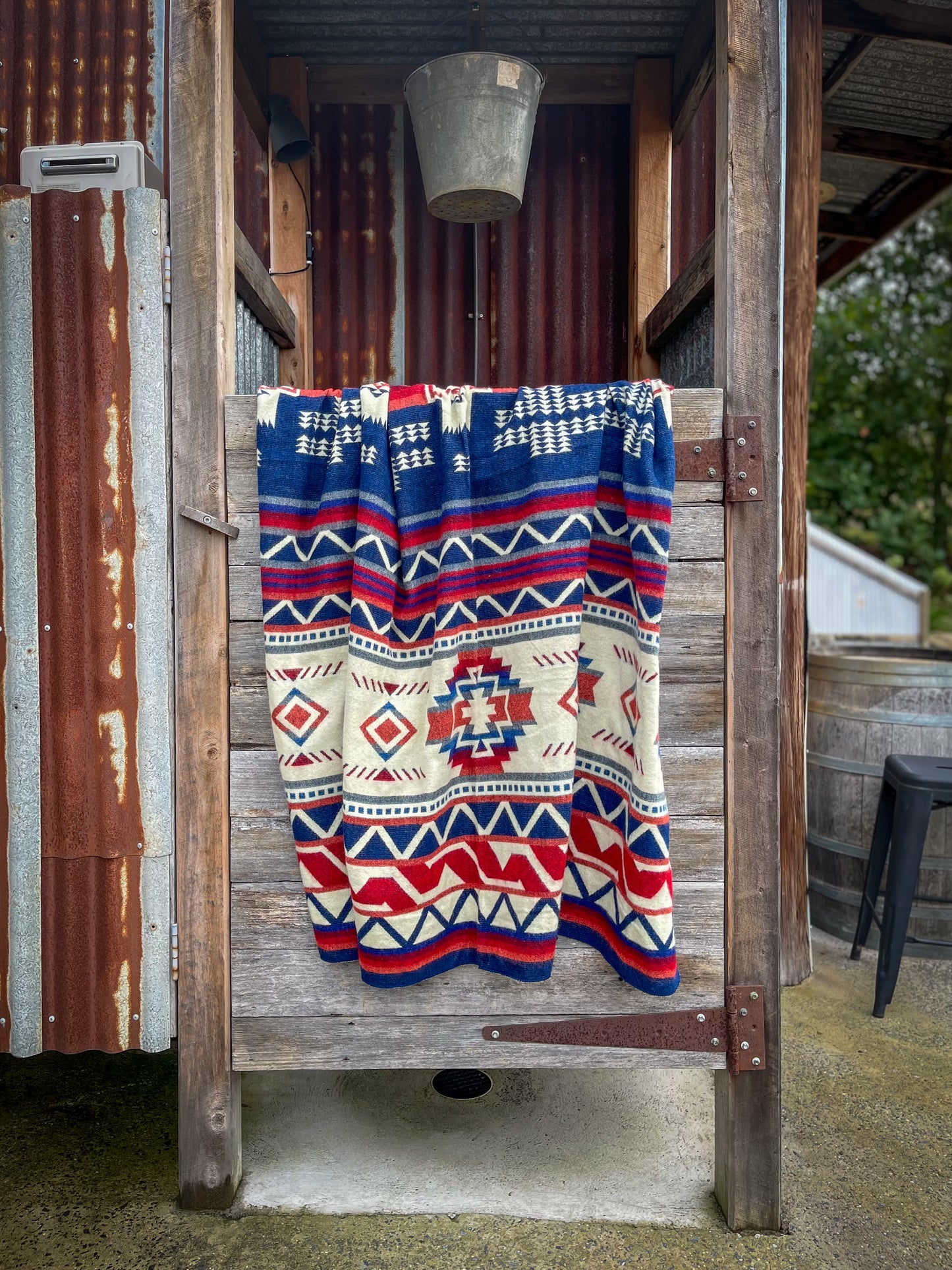 La Cruz Crimson Blanket