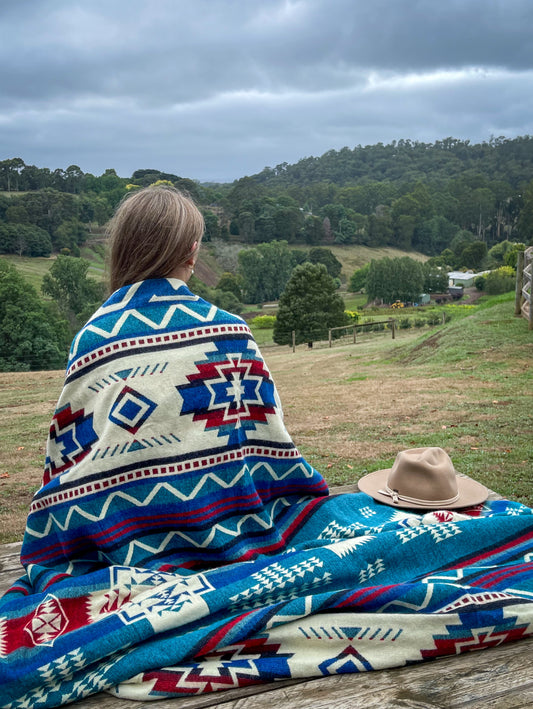 La Cruz Azul Blanket